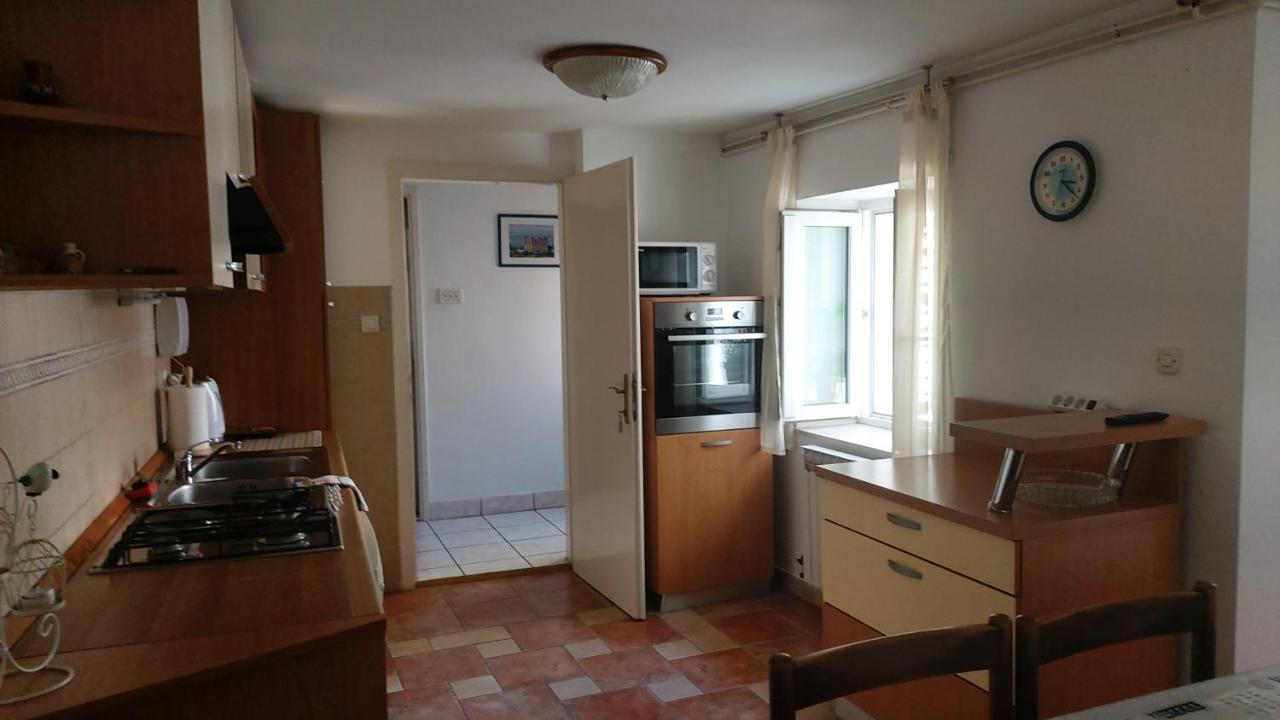 Apartment Uskok Senj  Exteriör bild